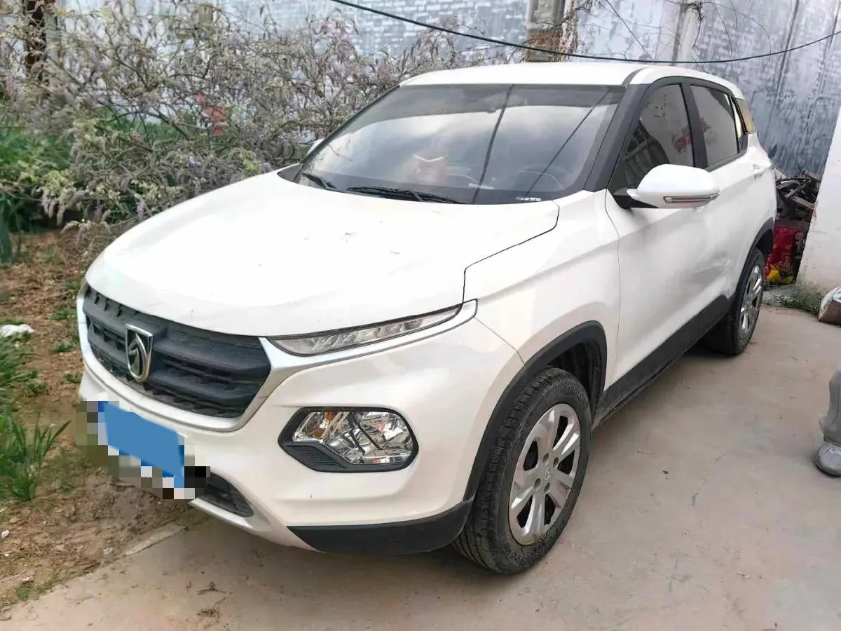 2021 BaoJun 510 1.5L 99HP L4 6MT,autocango,china used car exporter,china ev exporter,chinese used car exporter,chinese used ev exporter