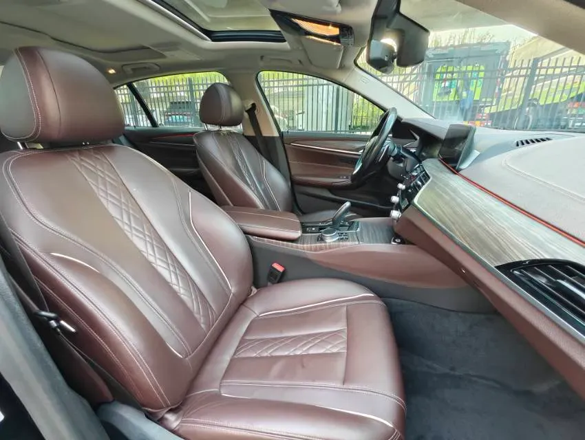 2020 BMW 5 Series 2.0T 252HP L4 8AT,autocango,china used car exporter,china ev exporter,chinese used car exporter,chinese used ev exporter