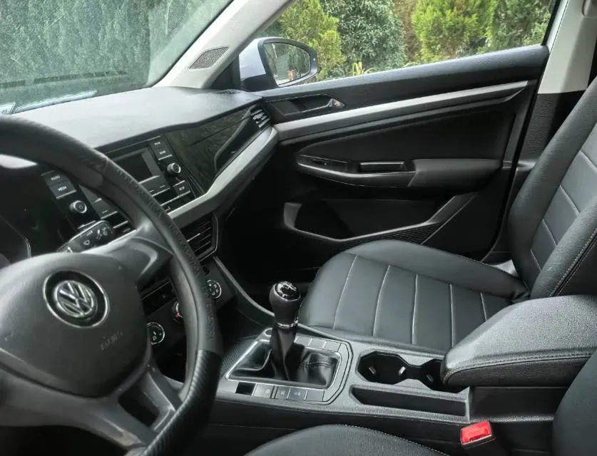 2019 MAXUS XinTu V80 2.5T 136HP L4 6MT,autocango,china used car exporter,china ev exporter,chinese used car exporter,chinese used ev exporter