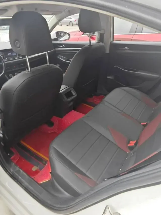 2019 MAXUS XinTu V80 2.5T 136HP L4 6MT,autocango,china used car exporter,china ev exporter,chinese used car exporter,chinese used ev exporter