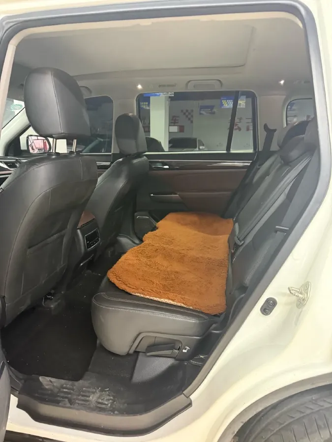 2017 GAC Trumpchi GS8 2.0T 201HP L4 6AT,autocango,china used car exporter,china ev exporter,chinese used car exporter,chinese used ev exporter