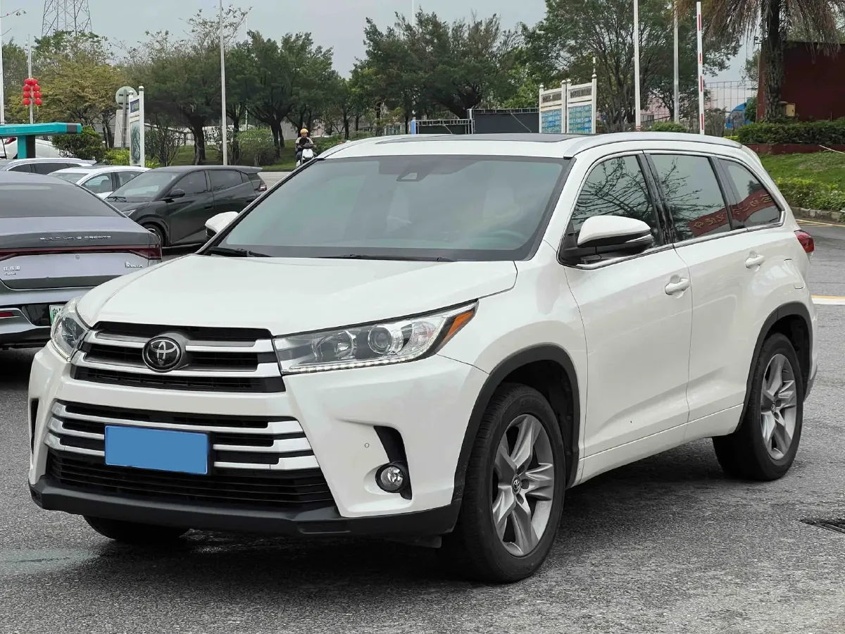 2018 Toyota Highlander 2.0T 220HP L4 6AT,autocango,china used car exporter,china ev exporter,chinese used car exporter,chinese used ev exporter