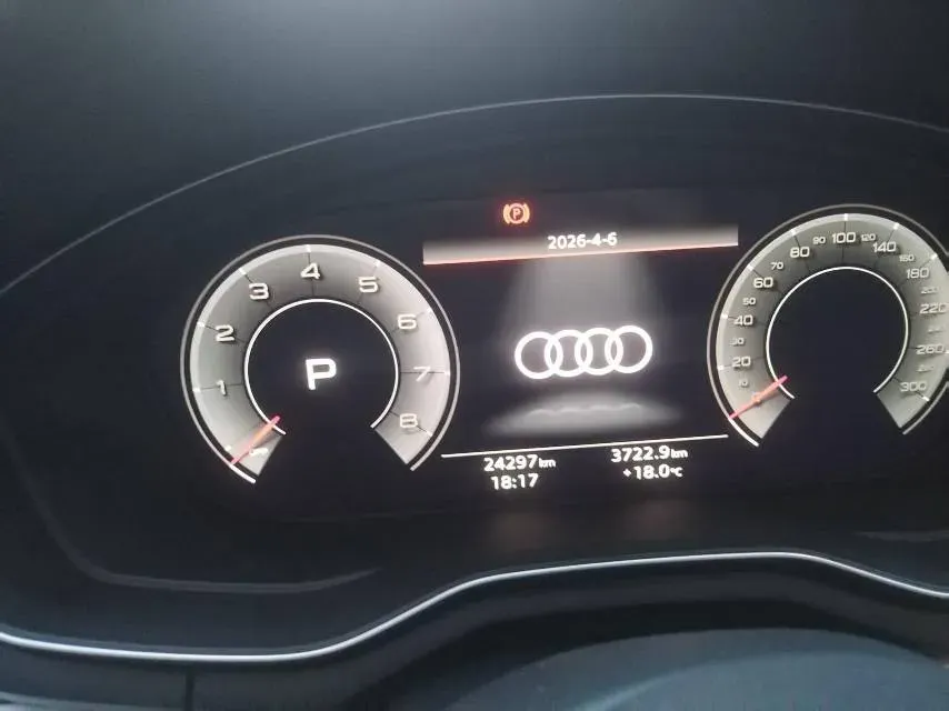 2022 Audi A4L 2.0T 190HP L4 7DCT,autocango,china used car exporter,china ev exporter,chinese used car exporter,chinese used ev exporter