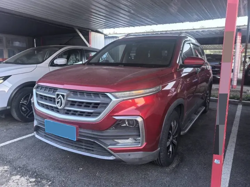 2018 BaoJun 530 1.5T 150HP L4 6MT,autocango,china used car exporter,china ev exporter,chinese used car exporter,chinese used ev exporter