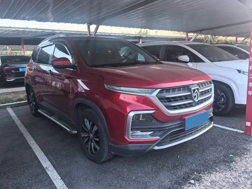 2018 BaoJun 530 1.5T 150HP L4 6MT,autocango,china used car exporter,china ev exporter,chinese used car exporter,chinese used ev exporter