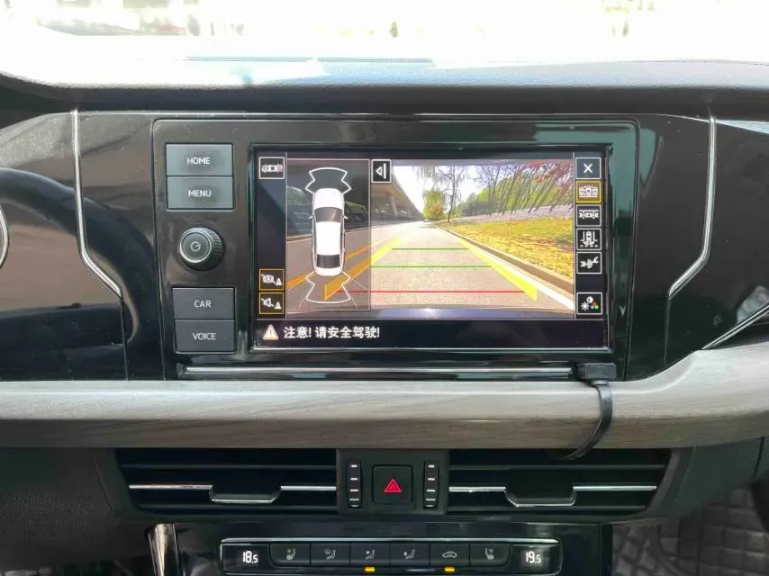 2019 Volvo V40 1.5T 152HP L4 6AT,autocango,china used car exporter,china ev exporter,chinese used car exporter,chinese used ev exporter