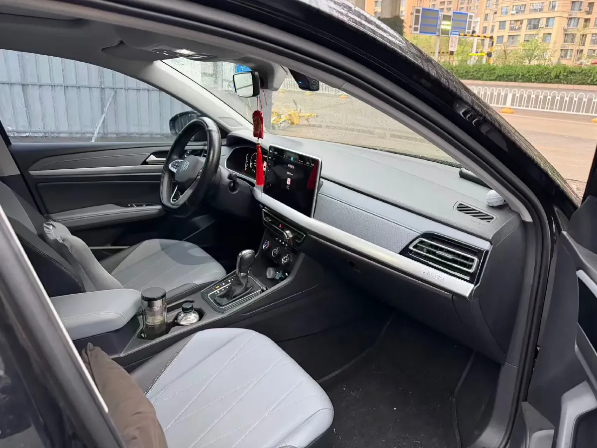 2023 Volkswagen Lavida 1.5L 110HP L4 6AT,autocango,china used car exporter,china ev exporter,chinese used car exporter,chinese used ev exporter