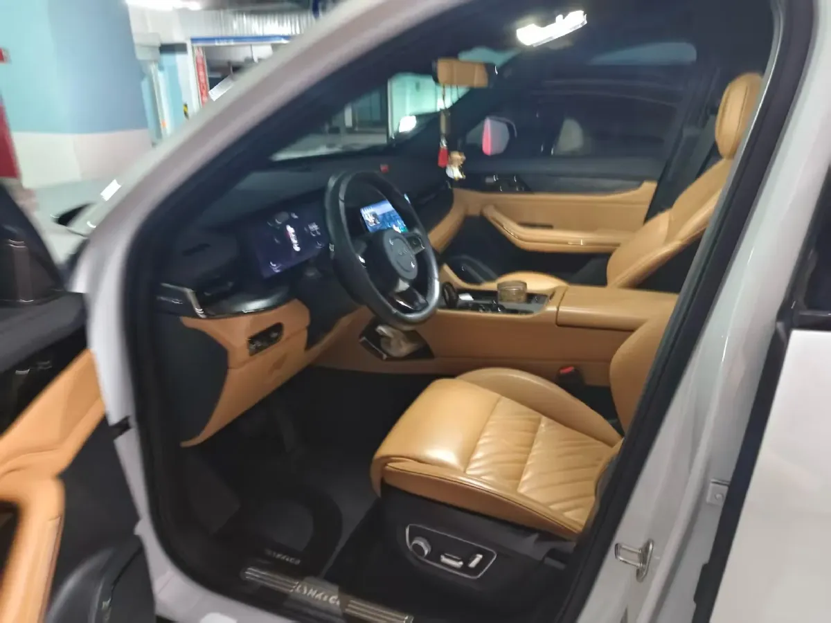 2021 Buick GL8 2.0T 237HP L4 9AT,autocango,china used car exporter,china ev exporter,chinese used car exporter,chinese used ev exporter