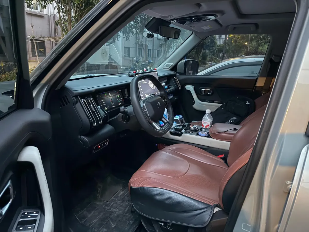 2025 MAXUS XinTu V70 2.0T 150HP L4 9AT,autocango,china used car exporter,china ev exporter,chinese used car exporter,chinese used ev exporter