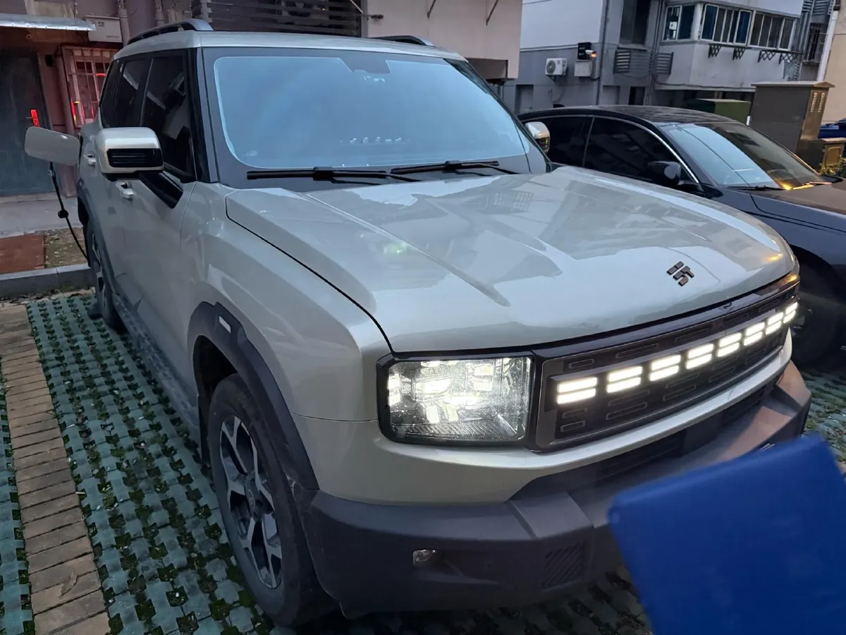 2025 MAXUS XinTu V70 2.0T 150HP L4 9AT,autocango,china used car exporter,china ev exporter,chinese used car exporter,chinese used ev exporter