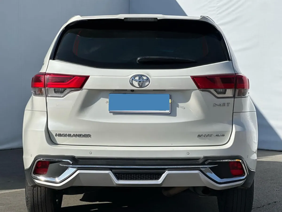 2018 Toyota Highlander 2.0T 220HP L4 6AT,autocango,china used car exporter,china ev exporter,chinese used car exporter,chinese used ev exporter