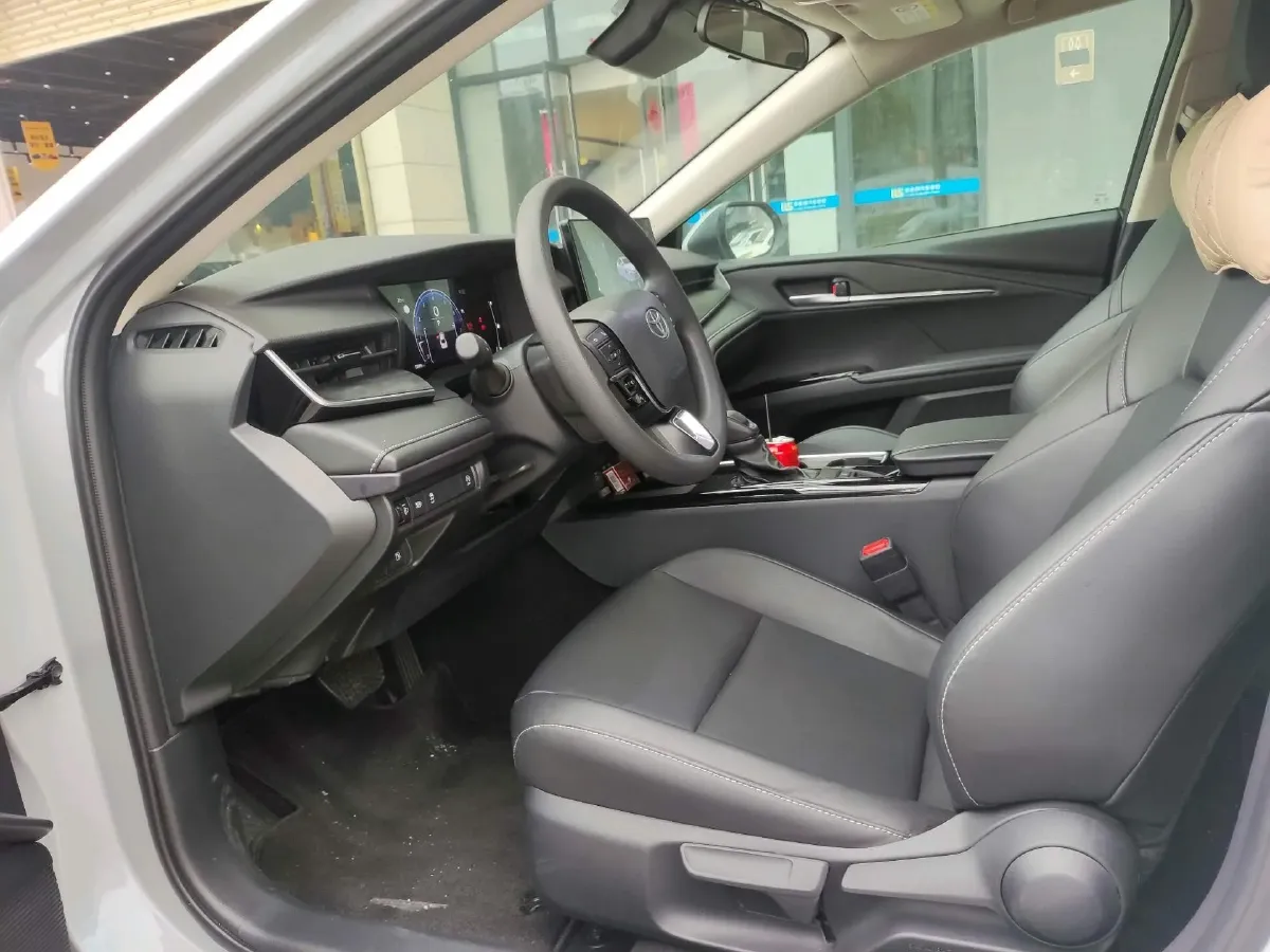 2024 Toyota Camry 2.0L 173HP L4 CVT,autocango,china used car exporter,china ev exporter,chinese used car exporter,chinese used ev exporter