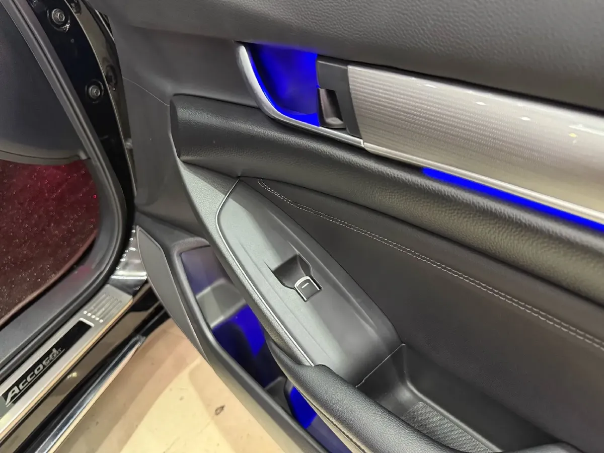 2022 Honda Accord 1.5T 194HP L4 CVT,autocango,china used car exporter,china ev exporter,chinese used car exporter,chinese used ev exporter