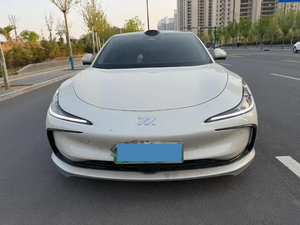 2024 IM L6 BEV 75KWH,autocango,china used car exporter,china ev exporter,chinese used car exporter,chinese used ev exporter