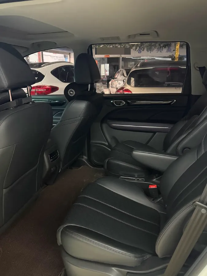 2025 GAC Trumpchi M6 1.5T 177HP L4 7DCT,autocango,china used car exporter,china ev exporter,chinese used car exporter,chinese used ev exporter