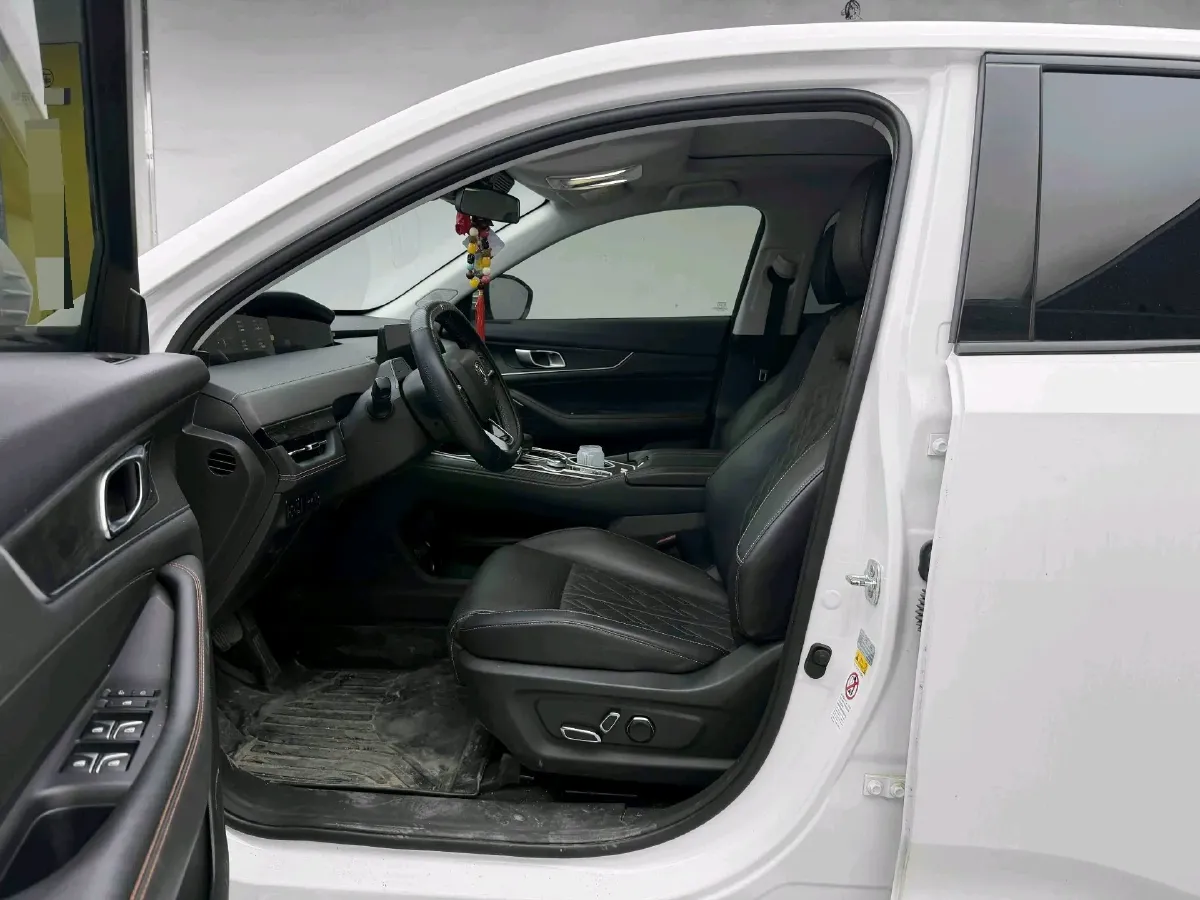 2021 ChangAn UNI-K 2.0T 233HP L4 8AT,autocango,china used car exporter,china ev exporter,chinese used car exporter,chinese used ev exporter