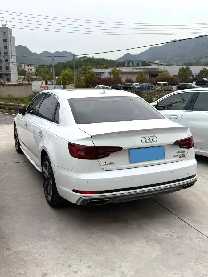 2019 Lexus UX 2.0L 146HP L4 E-CVT Hybrid,autocango,china used car exporter,china ev exporter,chinese used car exporter,chinese used ev exporter