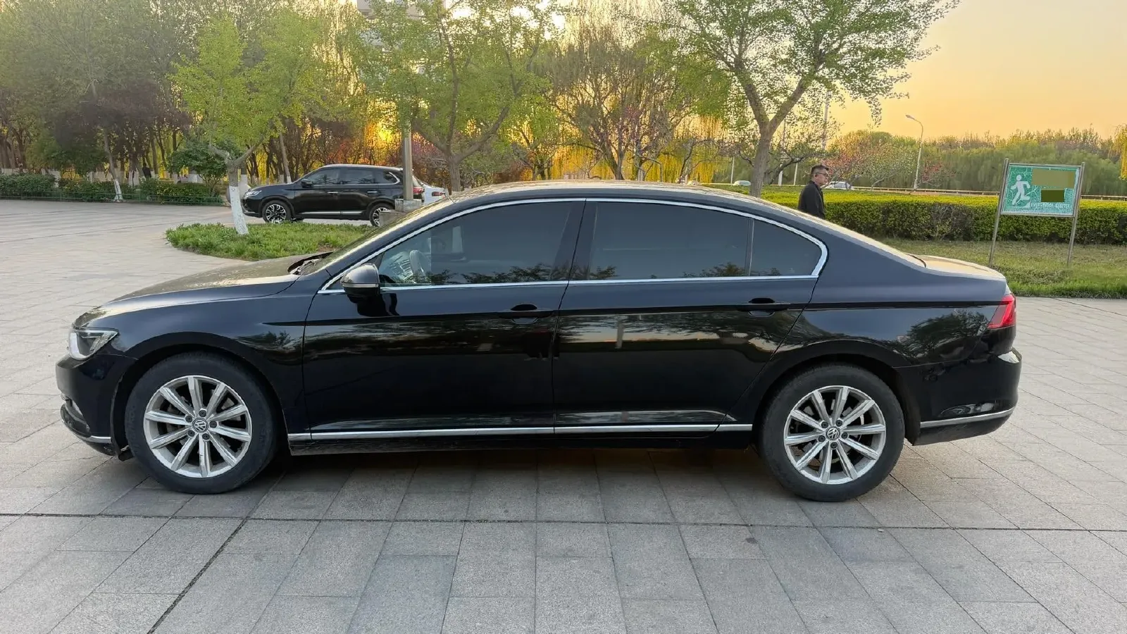 2017 Volkswagen Magotan 1.8T 180HP L4 7DCT,autocango,china used car exporter,china ev exporter,chinese used car exporter,chinese used ev exporter