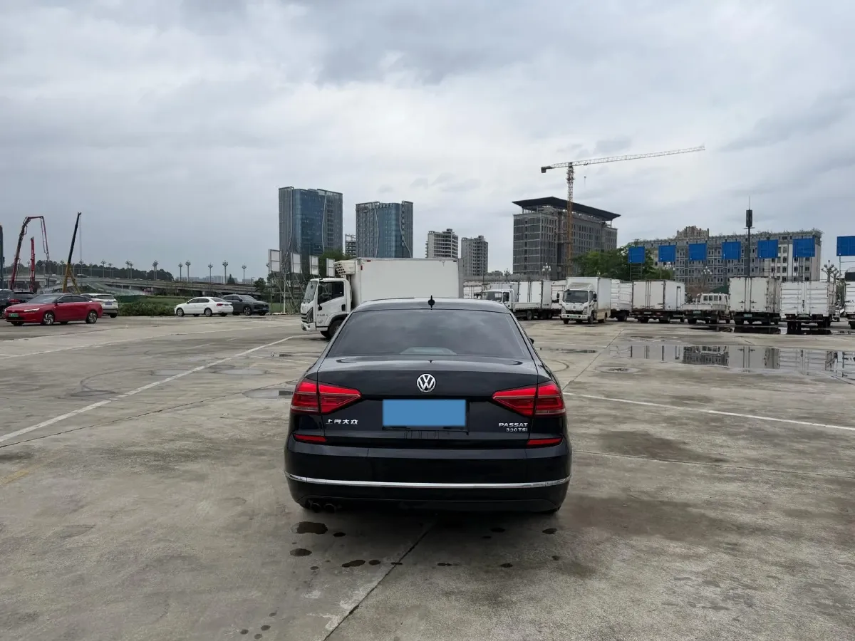 2017 Volkswagen Passat 1.8T 180HP L4 7DCT,autocango,china used car exporter,china ev exporter,chinese used car exporter,chinese used ev exporter
