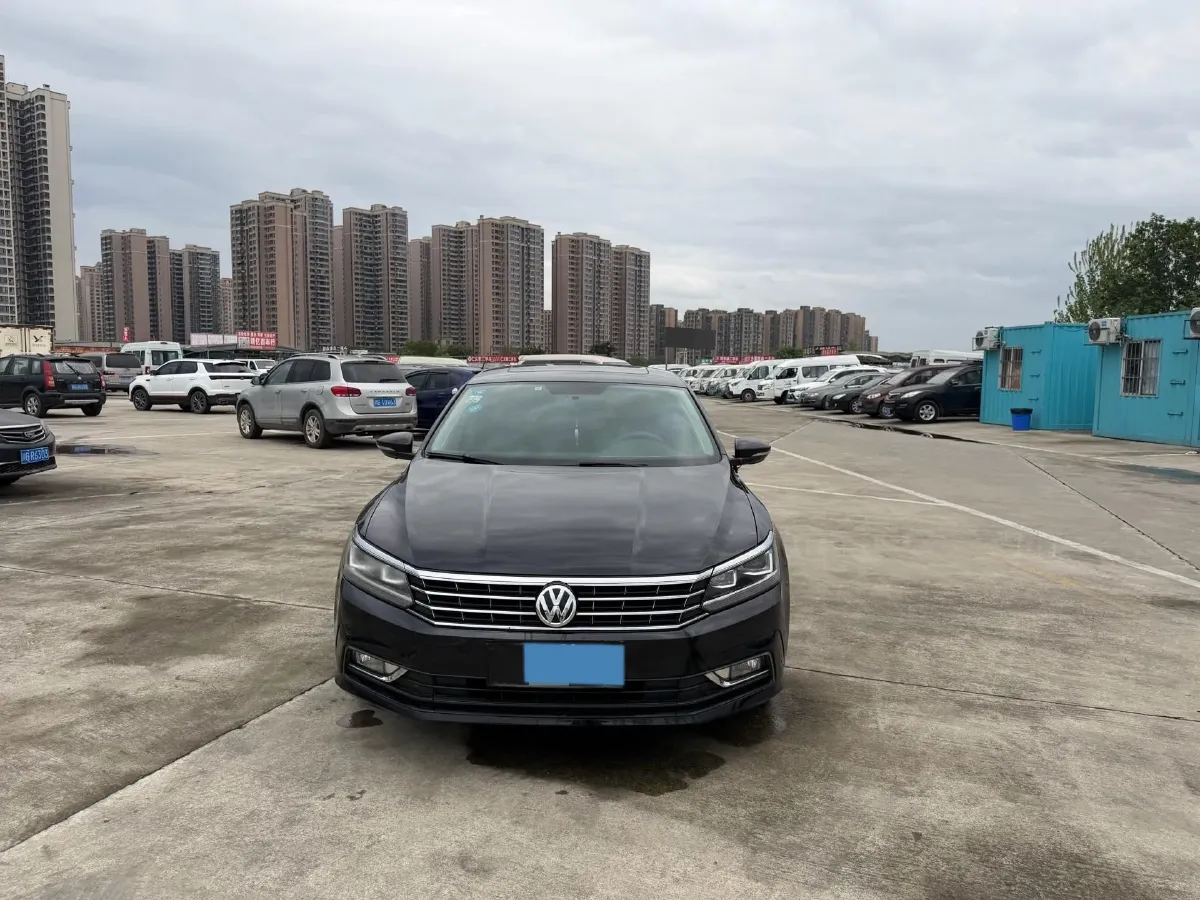 2017 Volkswagen Passat 1.8T 180HP L4 7DCT,autocango,china used car exporter,china ev exporter,chinese used car exporter,chinese used ev exporter