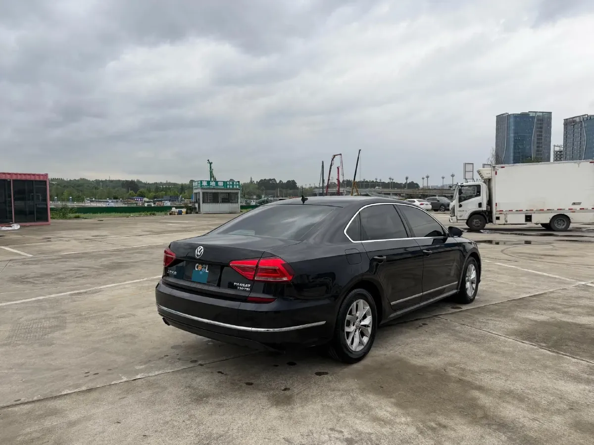 2017 Volkswagen Passat 1.8T 180HP L4 7DCT,autocango,china used car exporter,china ev exporter,chinese used car exporter,chinese used ev exporter