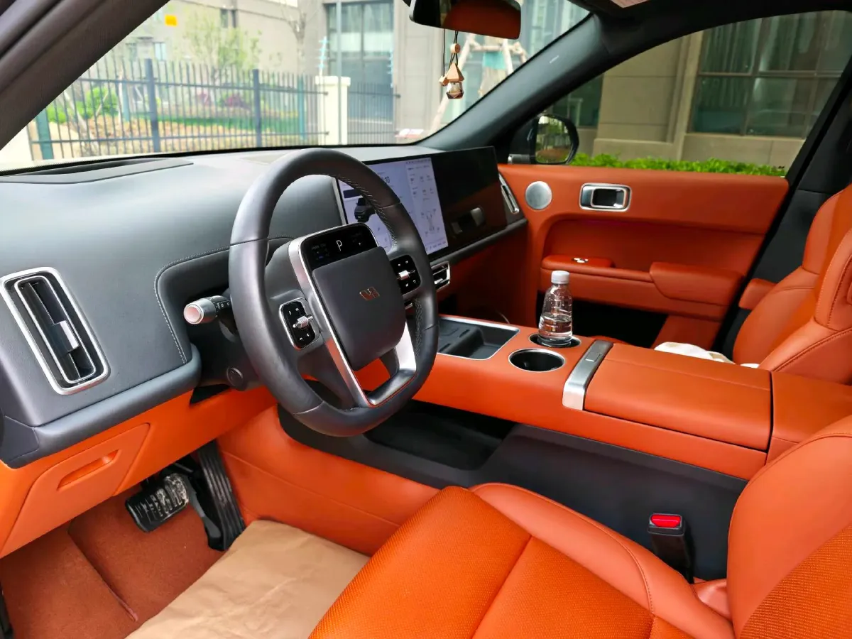 2024 Li L8 Range Extended 154HP REEV 52.3KWH,autocango,china used car exporter,china ev exporter,chinese used car exporter,chinese used ev exporter