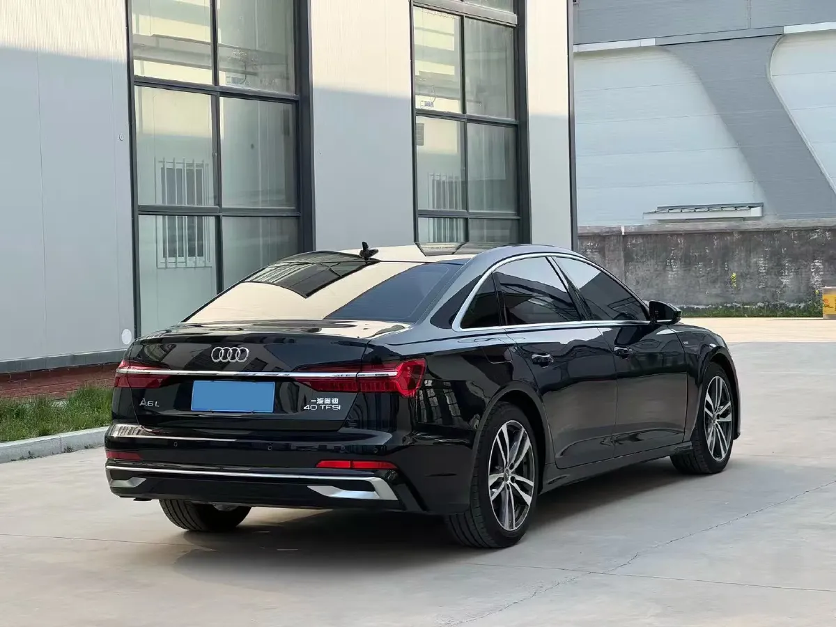 2021 Audi A6L 2.0T 190HP L4 7DCT,autocango,china used car exporter,china ev exporter,chinese used car exporter,chinese used ev exporter