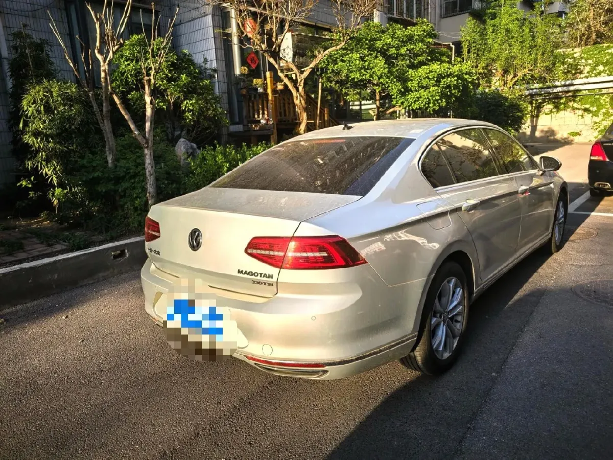 2019 Volkswagen Magotan 2.0T 186HP L4 7DCT,autocango,china used car exporter,china ev exporter,chinese used car exporter,chinese used ev exporter