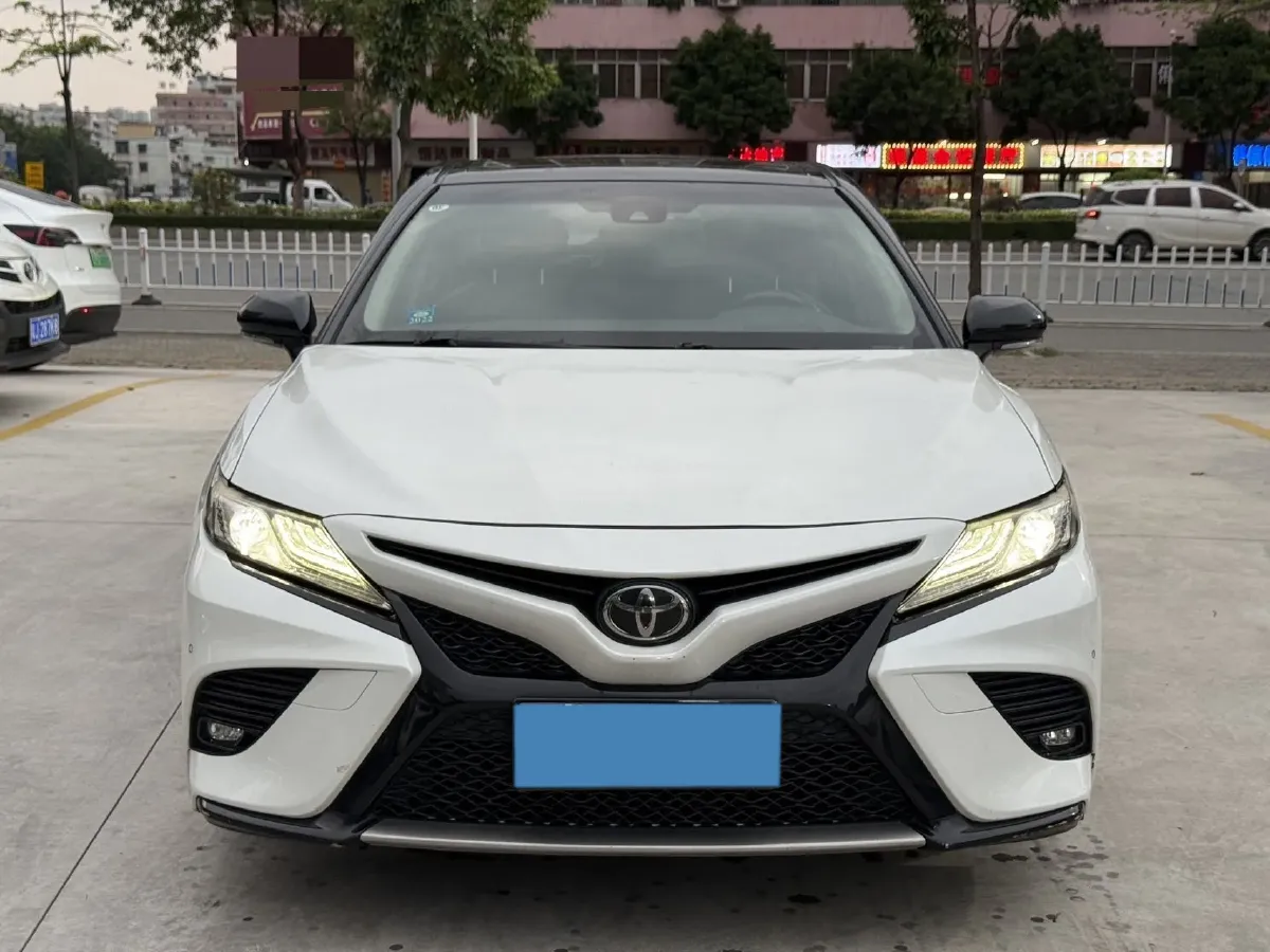 2018 Toyota Camry 2.0L 169HP L4 6AT,autocango,china used car exporter,china ev exporter,chinese used car exporter,chinese used ev exporter