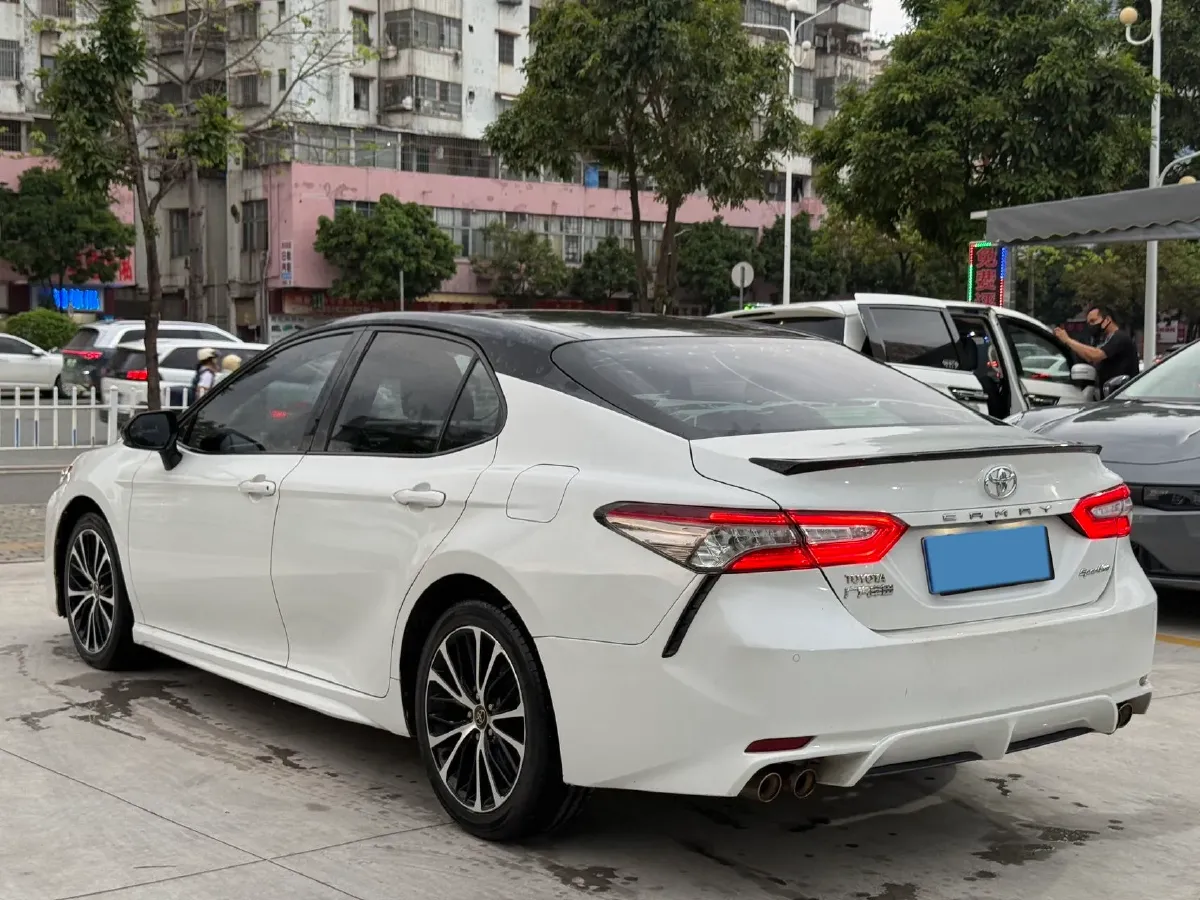 2018 Toyota Camry 2.0L 169HP L4 6AT,autocango,china used car exporter,china ev exporter,chinese used car exporter,chinese used ev exporter