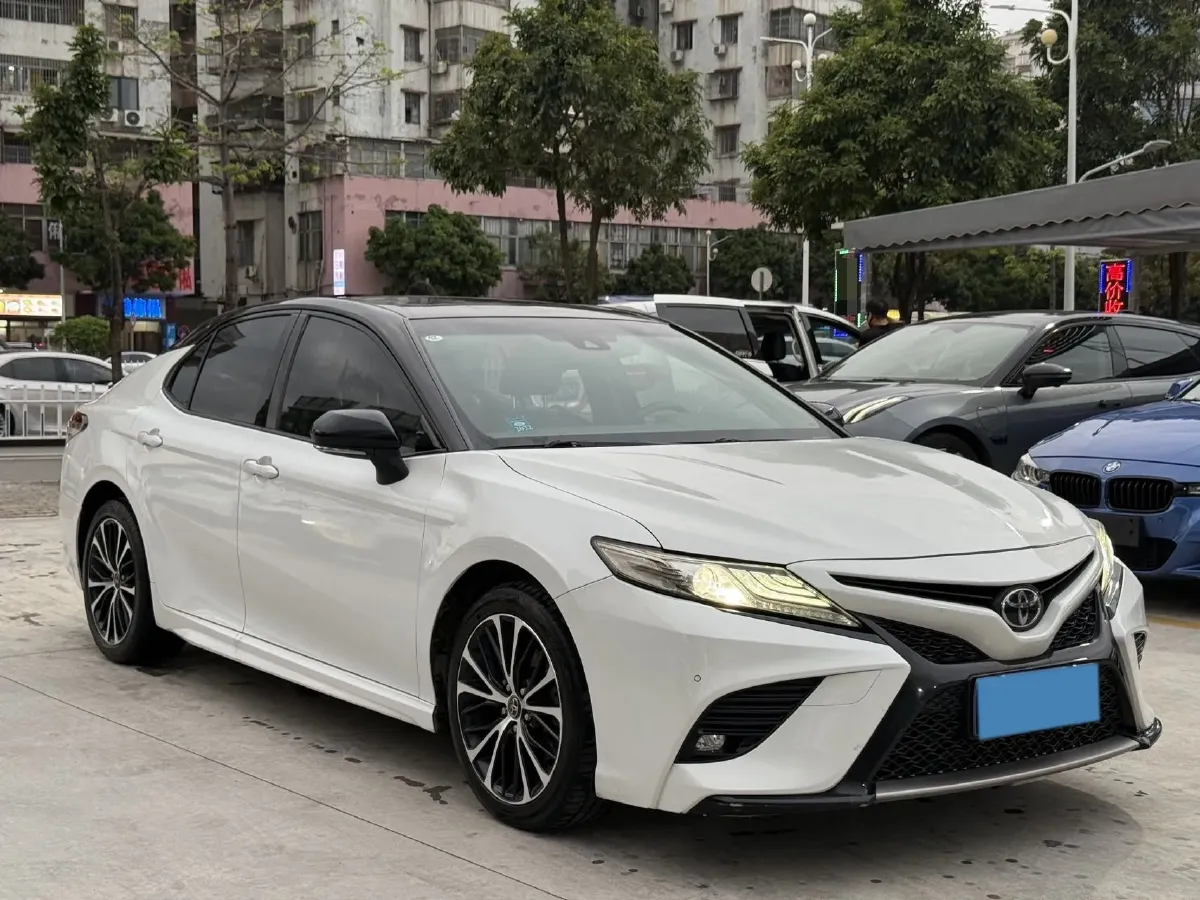 2018 Toyota Camry 2.0L 169HP L4 6AT,autocango,china used car exporter,china ev exporter,chinese used car exporter,chinese used ev exporter