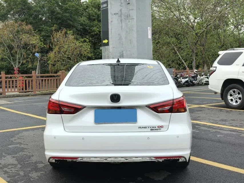 2022 ChangAn Raeton CC 1.5T 188HP L4 7DCT,autocango,china used car exporter,china ev exporter,chinese used car exporter,chinese used ev exporter