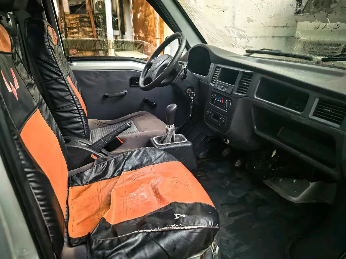 2020 WuLing ZhiGuang Mini Truck 1.2L 76HP L4 5MT,autocango,china used car exporter,china ev exporter,chinese used car exporter,chinese used ev exporter