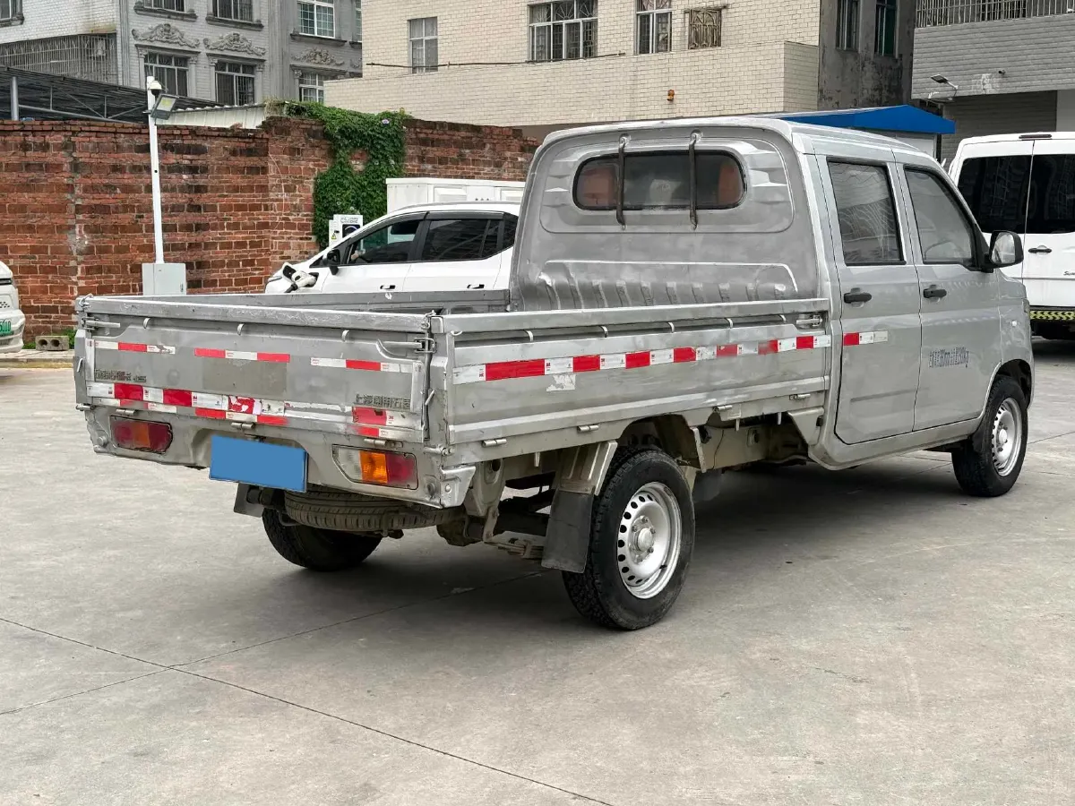2019 WuLing RongGuang New Truck 1.5L 107HP L4 5MT,autocango,china used car exporter,china ev exporter,chinese used car exporter,chinese used ev exporter