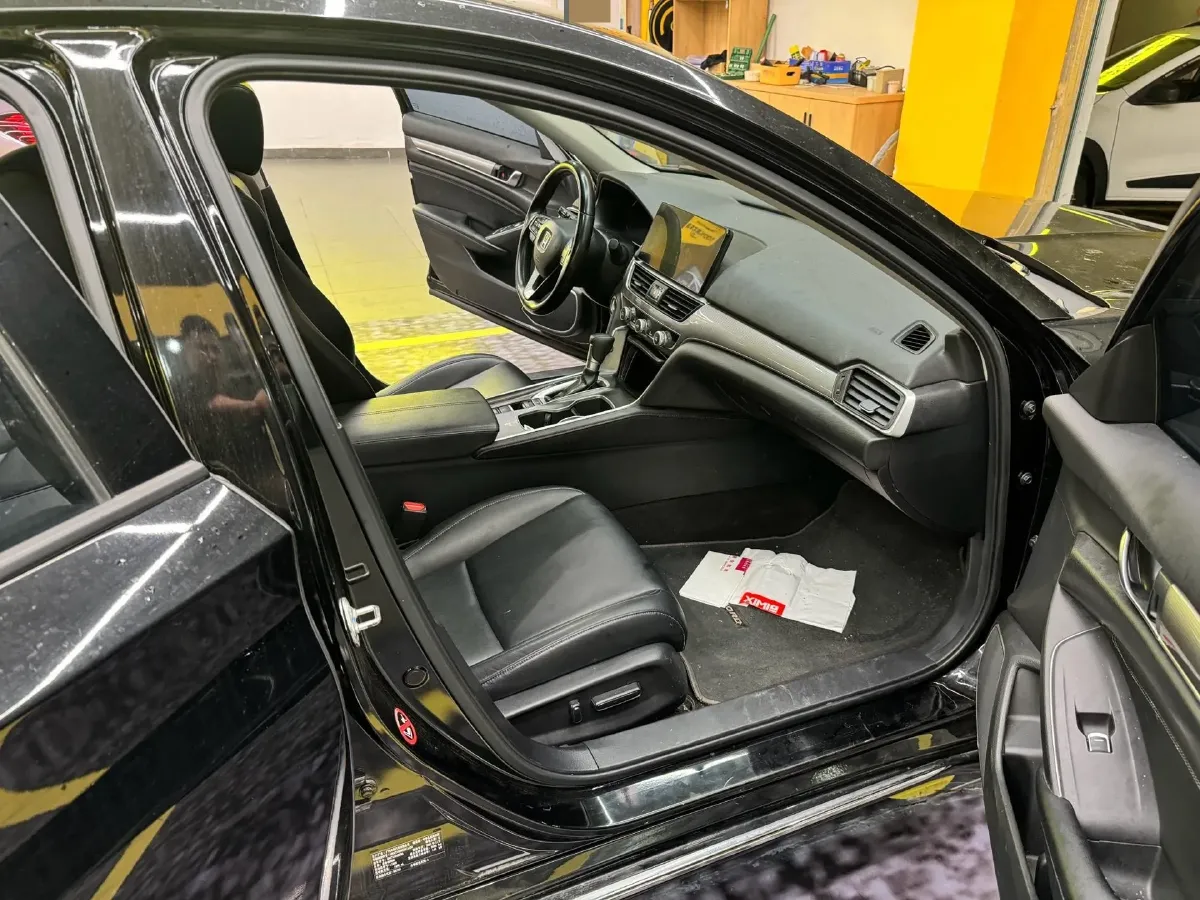 2022 Honda Accord 1.5T 194HP L4 CVT,autocango,china used car exporter,china ev exporter,chinese used car exporter,chinese used ev exporter