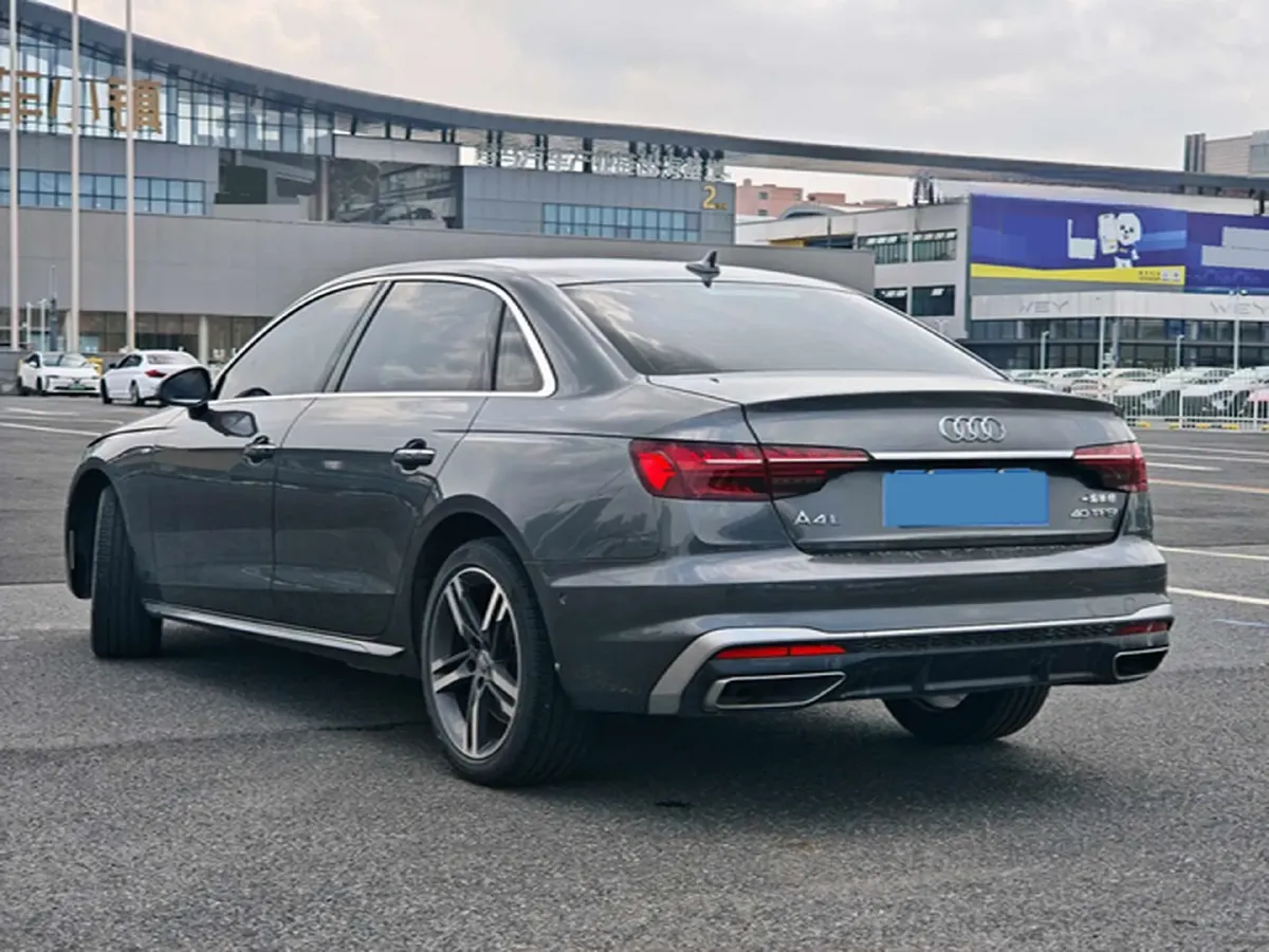 2020 Audi A4L 2.0T 190HP L4 7DCT,autocango,china used car exporter,china ev exporter,chinese used car exporter,chinese used ev exporter