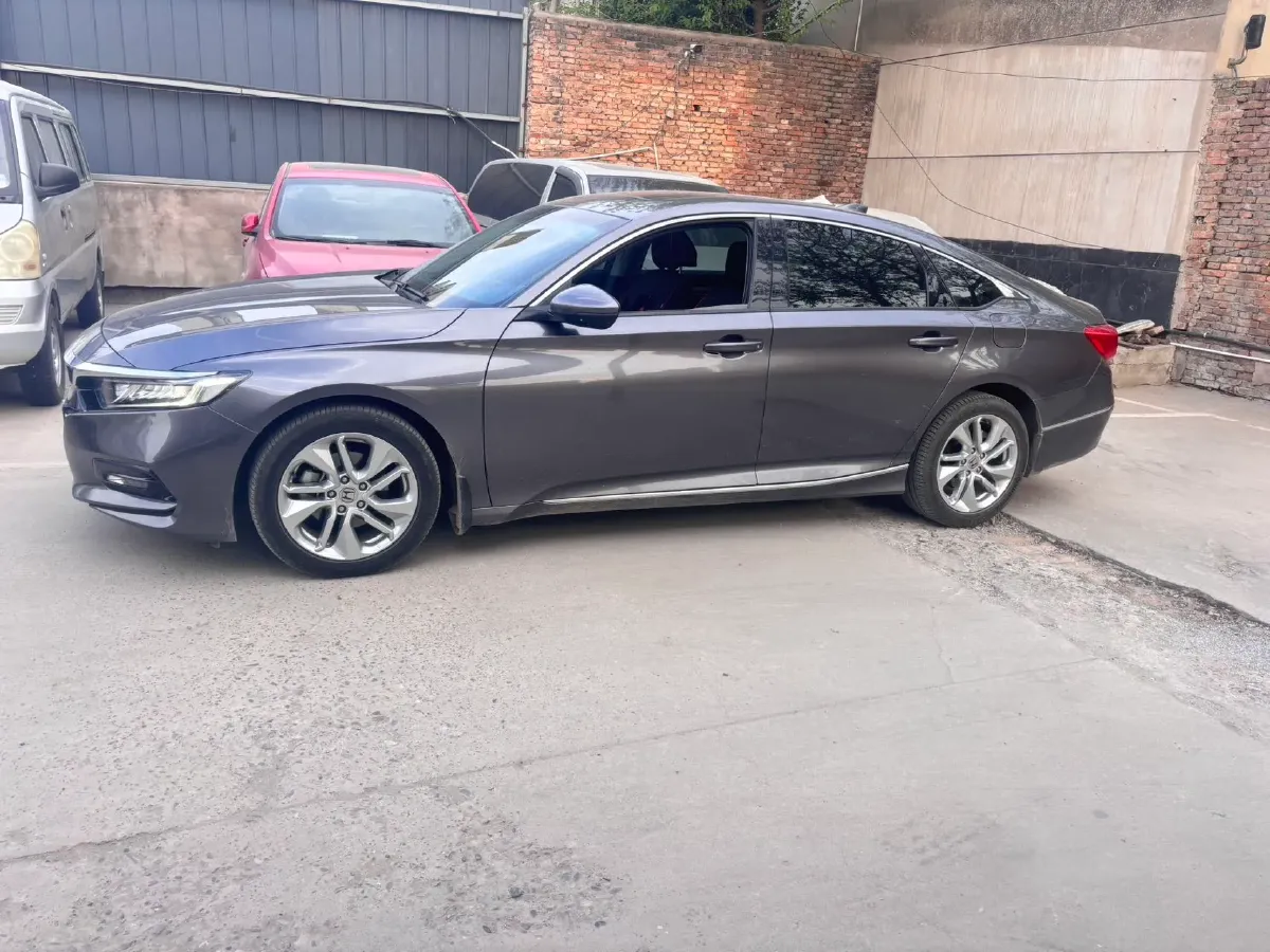2018 Honda Accord 1.5T 194HP L4 CVT,autocango,china used car exporter,china ev exporter,chinese used car exporter,chinese used ev exporter