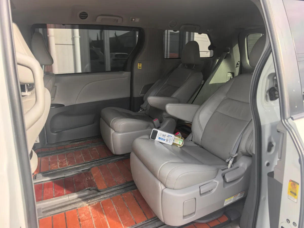 2019 Toyota Avalon 2.0L 178HP L4 CVT,autocango,china used car exporter,china ev exporter,chinese used car exporter,chinese used ev exporter