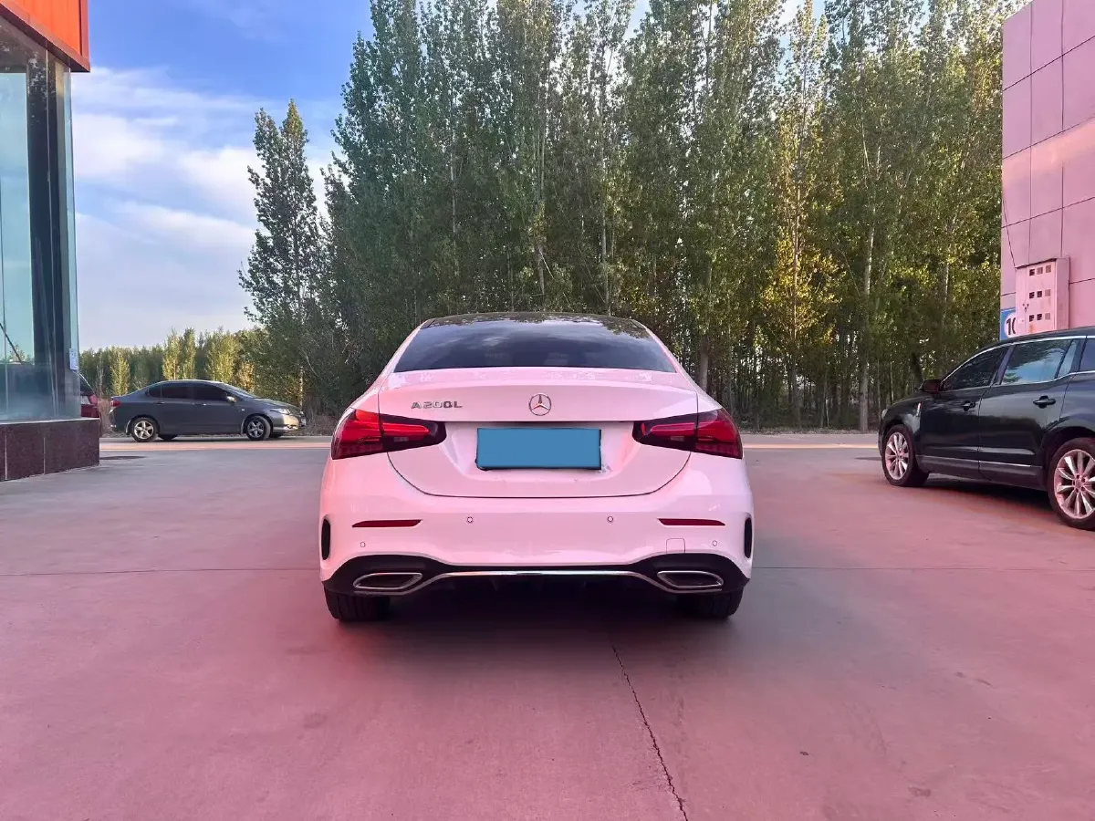 2023 Mercedes-Benz A Class 1.3T 163HP L4 7DCT,autocango,china used car exporter,china ev exporter,chinese used car exporter,chinese used ev exporter