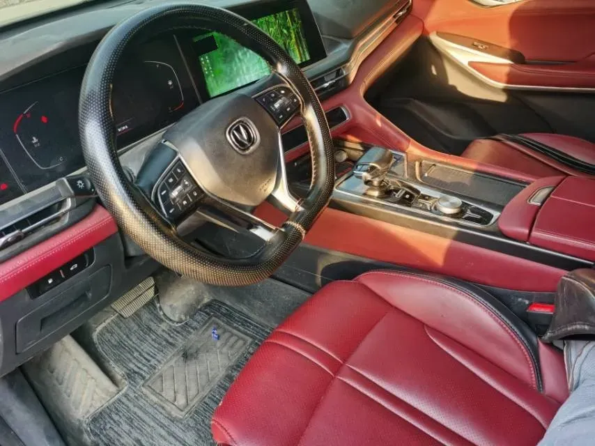 2021 ChangAn CS75 Plus 2.0T 233HP L4 8AT,autocango,china used car exporter,china ev exporter,chinese used car exporter,chinese used ev exporter