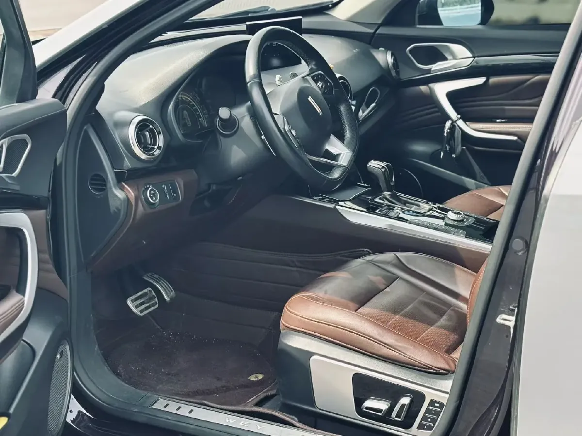 2017 WEY VV7 2.0T 234HP L4 7DCT,autocango,china used car exporter,china ev exporter,chinese used car exporter,chinese used ev exporter