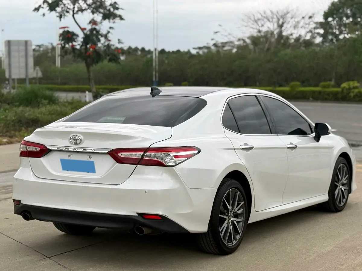 2021 Toyota Camry 2.5L 209HP L4 8AT,autocango,china used car exporter,china ev exporter,chinese used car exporter,chinese used ev exporter