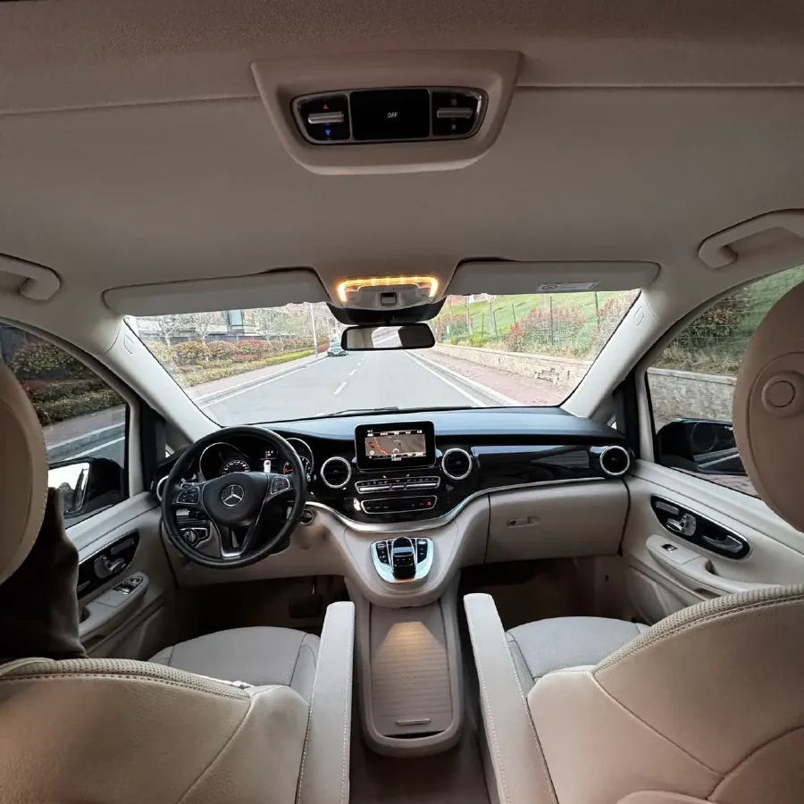 2018 Mercedes-Benz V Class 2.0T 211HP L4 7AT,autocango,china used car exporter,china ev exporter,chinese used car exporter,chinese used ev exporter