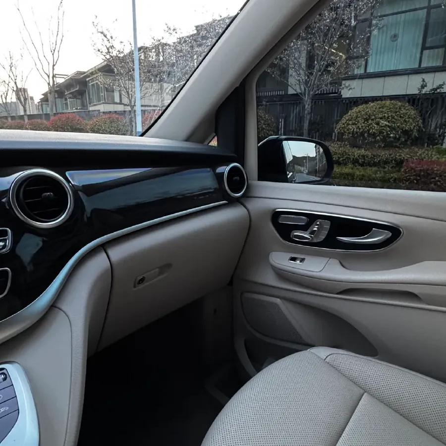 2018 Mercedes-Benz V Class 2.0T 211HP L4 7AT,autocango,china used car exporter,china ev exporter,chinese used car exporter,chinese used ev exporter