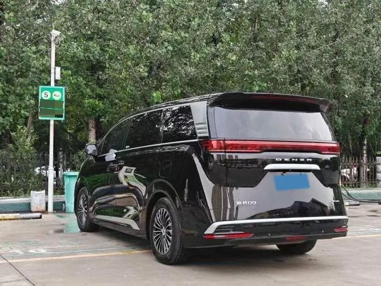 2024 Denza D9 1.5T 139HP L4 E-CVT PHEV 40KWH,autocango,china used car exporter,china ev exporter,chinese used car exporter,chinese used ev exporter