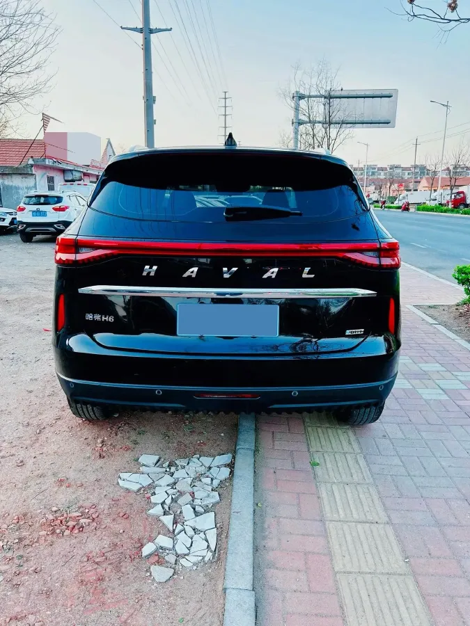 2022 Haval H6 1.5T 154HP L4 2DHT Hybrid 1.7KWH,autocango,china used car exporter,china ev exporter,chinese used car exporter,chinese used ev exporter