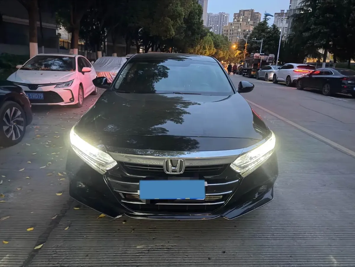 2022 Honda Accord 1.5T 194HP L4 CVT,autocango,china used car exporter,china ev exporter,chinese used car exporter,chinese used ev exporter