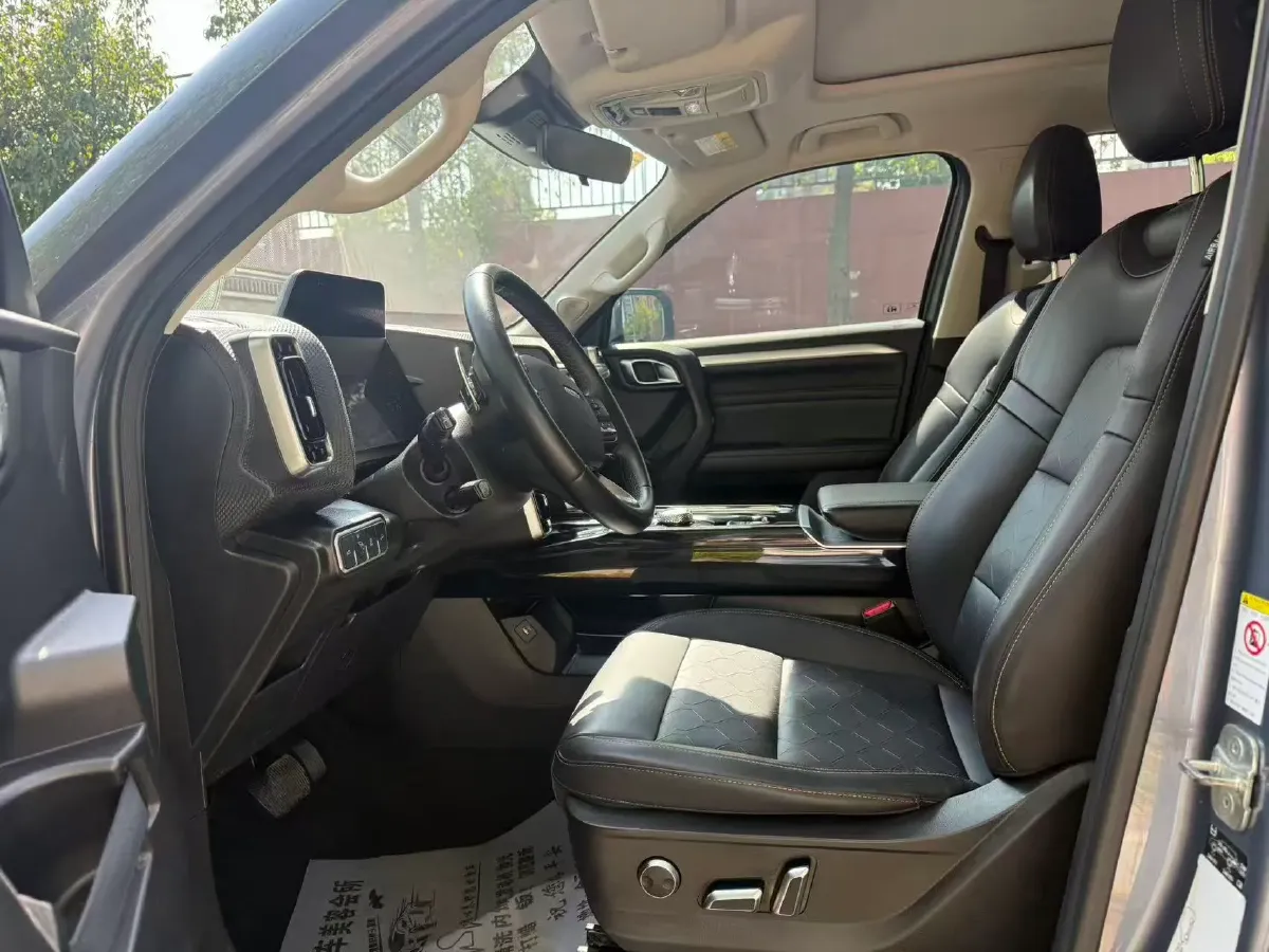 2021 Haval Dargo 2.0T 211HP L4 7DCT,autocango,china used car exporter,china ev exporter,chinese used car exporter,chinese used ev exporter