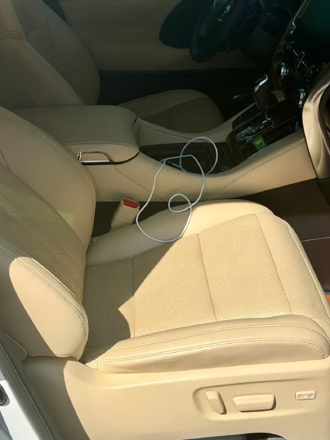 2021 Toyota Alphard 2.5L 117HP L4 E-CVT Hybrid,autocango,china used car exporter,china ev exporter,chinese used car exporter,chinese used ev exporter