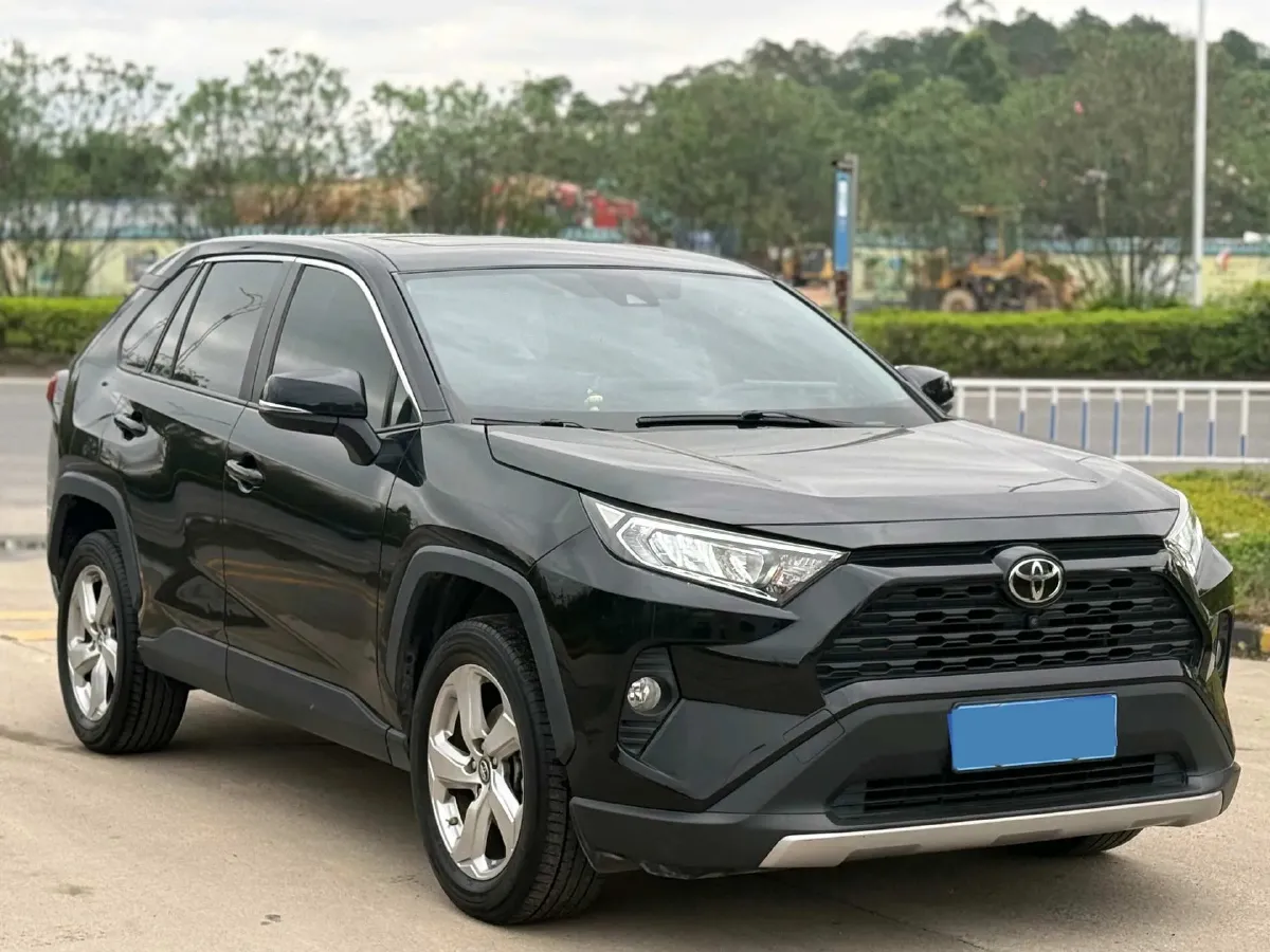 2020 Toyota RAV4 2.0L 171HP L4 CVT,autocango,china used car exporter,china ev exporter,chinese used car exporter,chinese used ev exporter